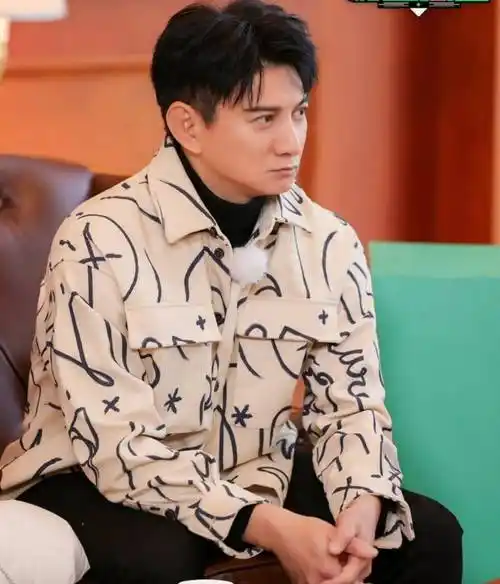 51岁吴奇隆中年发福,近照炸出双下巴,"小虎队"三人颜值全崩了?