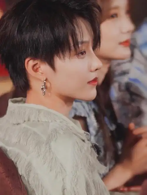 想刘雨昕的第n天乖宝你在干嘛快粗乃玩