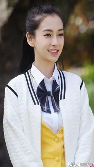 杨颖精选学生照20张