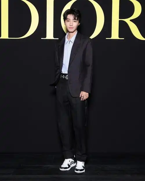 热巴杨幂王俊凯!