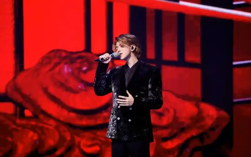 蔡徐坤中国风《默片》舞台!两种唱腔,一脉深情.