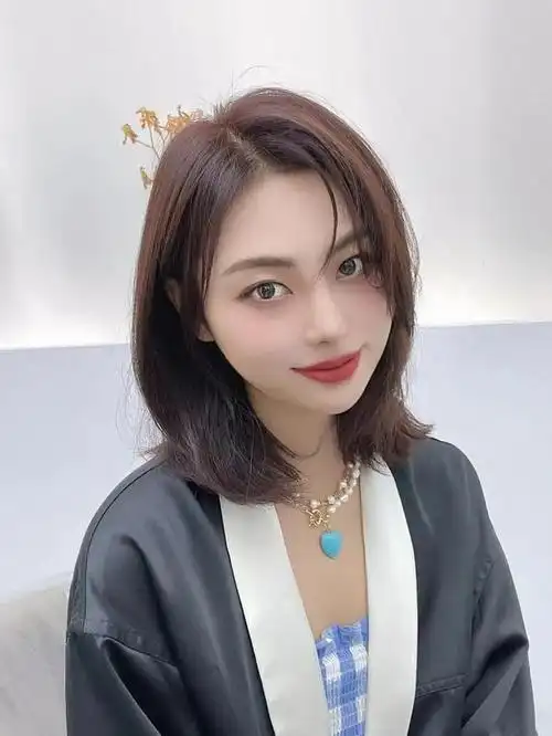 永远离不开发型的衬托,好的发型可以快速地提升自身的颜值和气质,今天