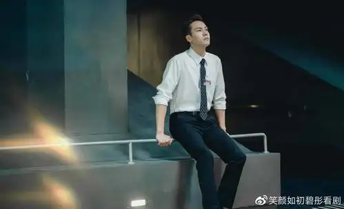 陈伟霆风暴舞正在热播高颜值探员陷疑局探寻真相