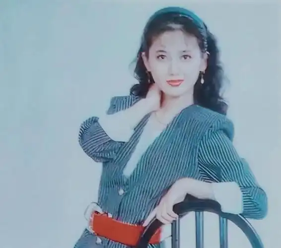 歌手沙宝亮:与初恋妻子离婚后,再婚娶小16岁女友却不被看好 - 娱乐