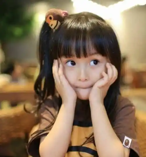 12岁刘楚恬空气浏海学生超像偶像剧女主角_五官_网友_照片