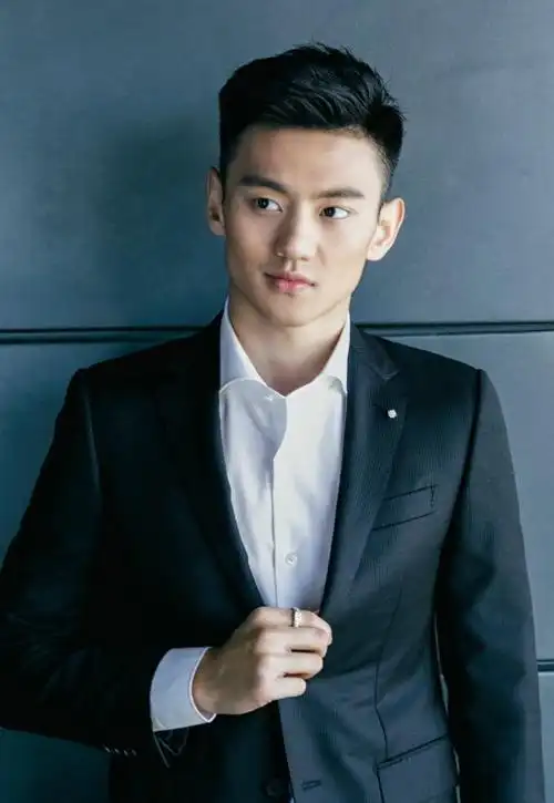 中国体坛最帅的男人(气质颜值不输明星)