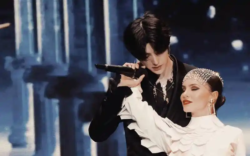 华晨宇_蔡徐坤_周杰伦