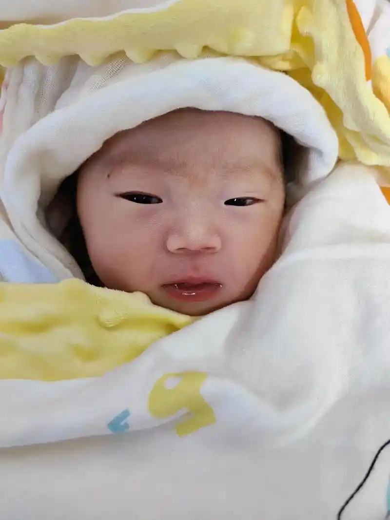 宝宝 壁纸 孩子 小孩 婴儿 1440_1920 竖版 竖屏 手机