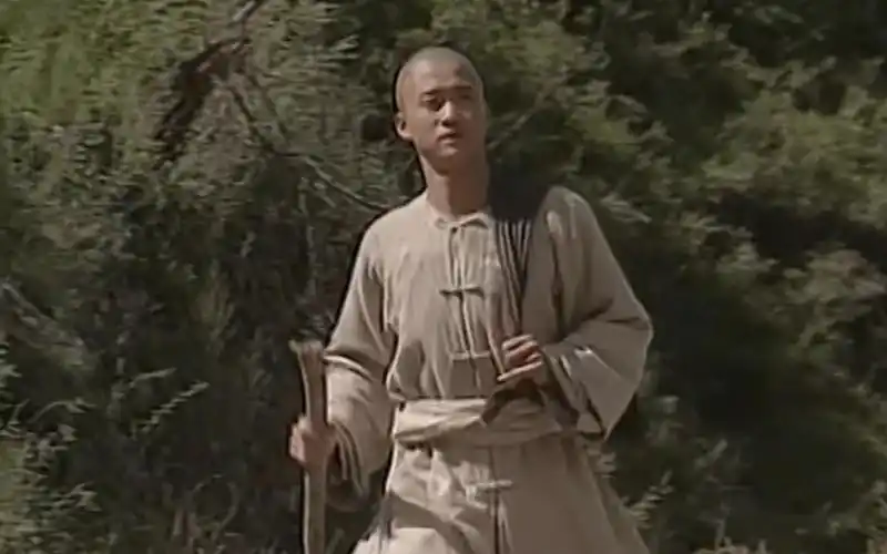 (吴京早期作品)太极宗师3-8:吴京跟随陈少琪去太极村.