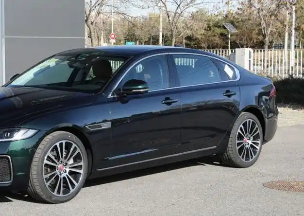 被低估的豪华c级车新款捷豹xfl上市31米轴距入门20t