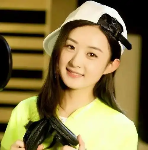 张艺谋盛赞赵丽颖第二十条中的全新涅盘