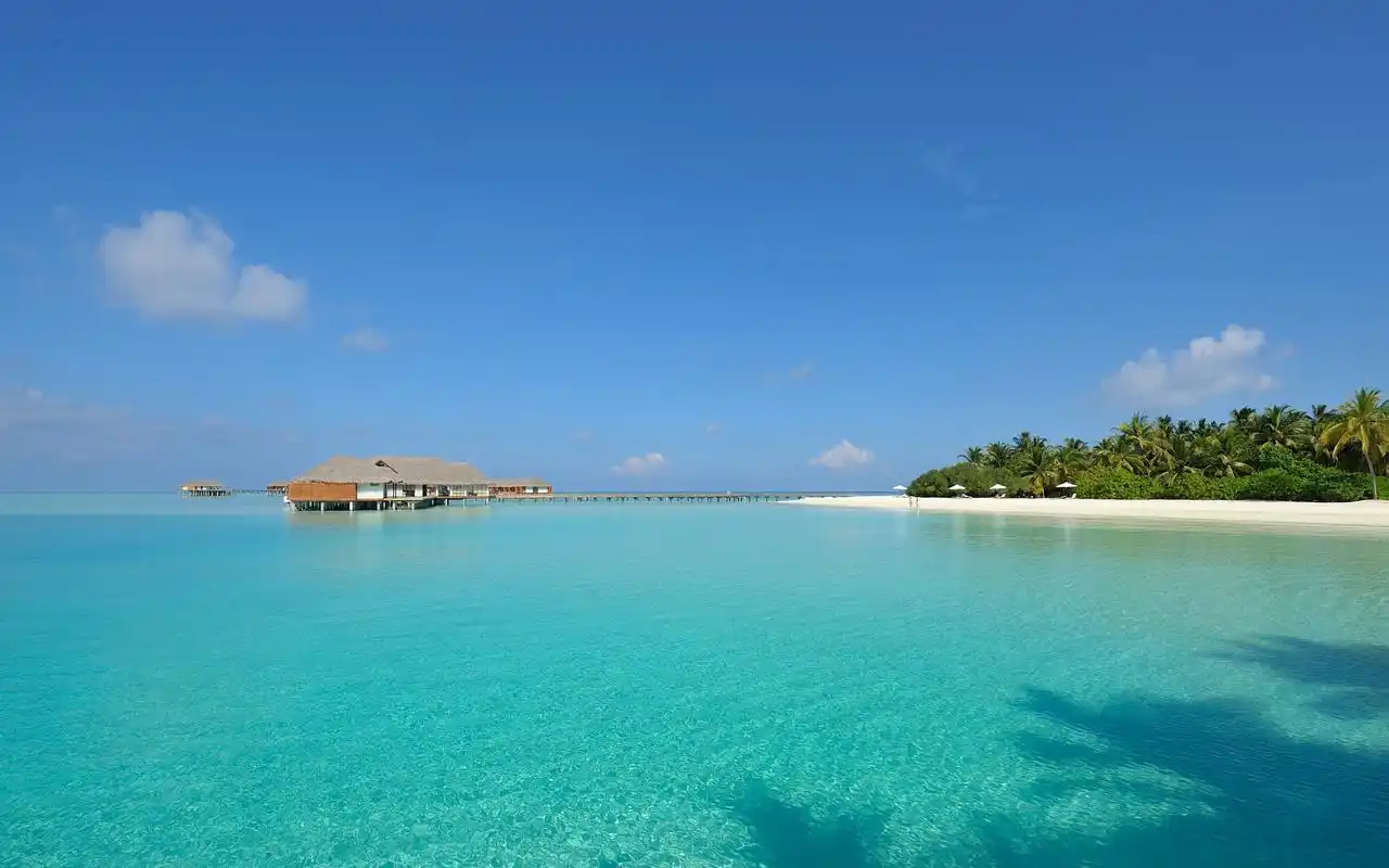 唯美浪漫海滩上的房屋,风景-回车桌面