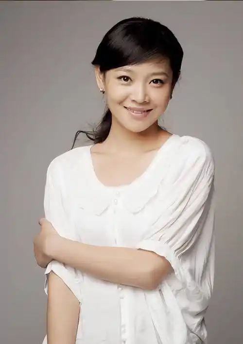 王维维:多次和张嘉译搭戏演夫妻,为人低调,38岁感情至今成谜_角色