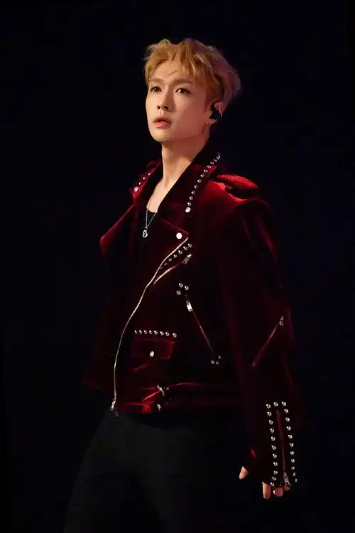 梅赛德斯奔驰品牌挚友张艺兴##张艺兴每时每刻