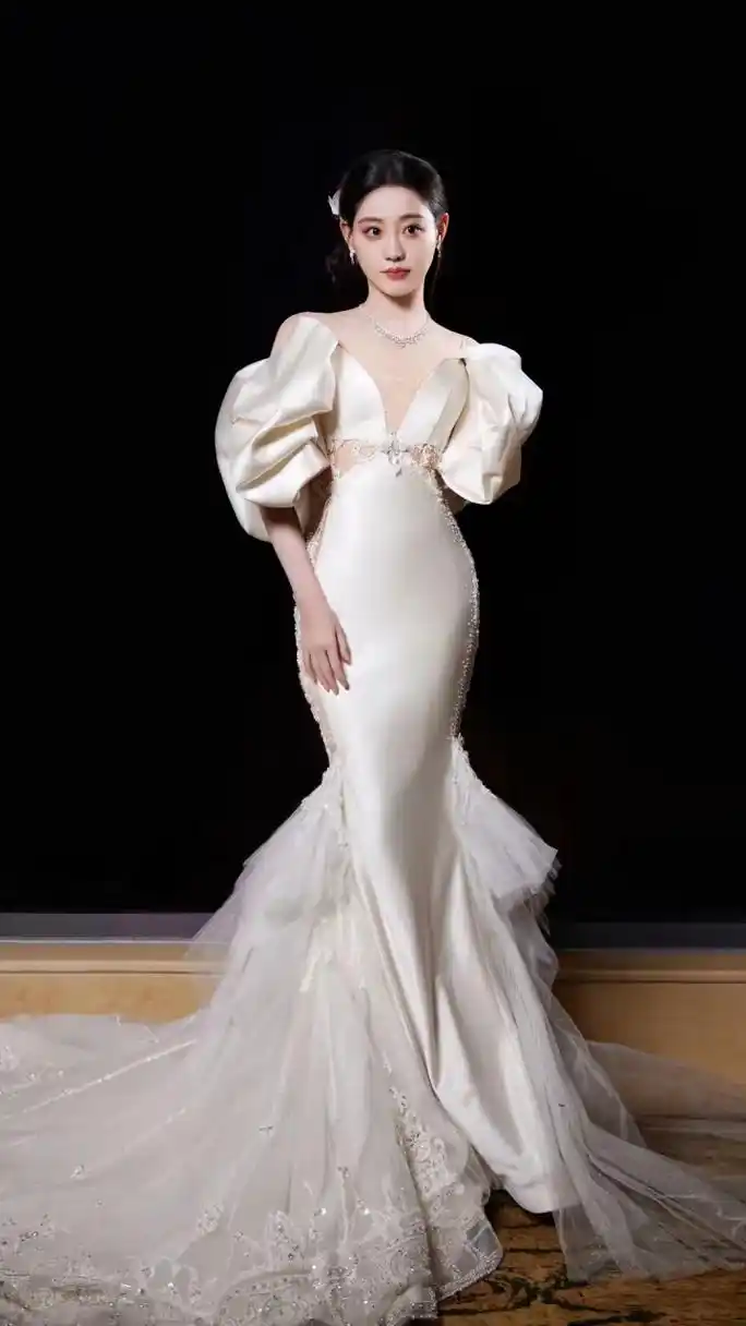 美女壁纸,9位身穿白色礼服的女明星,你认为谁最美