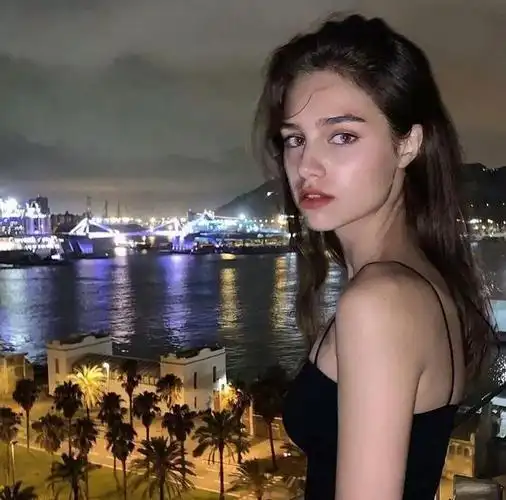 欧美头像女生ins风高清,头像女生欧美风 ins(ins欧美/女生头像图片)