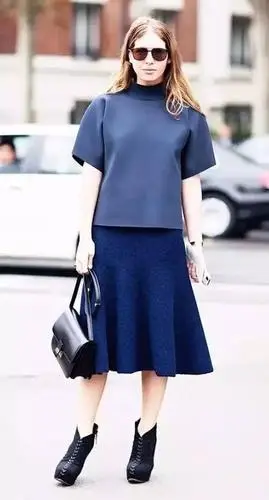 2017冬季藏青色这样穿简直美翻了