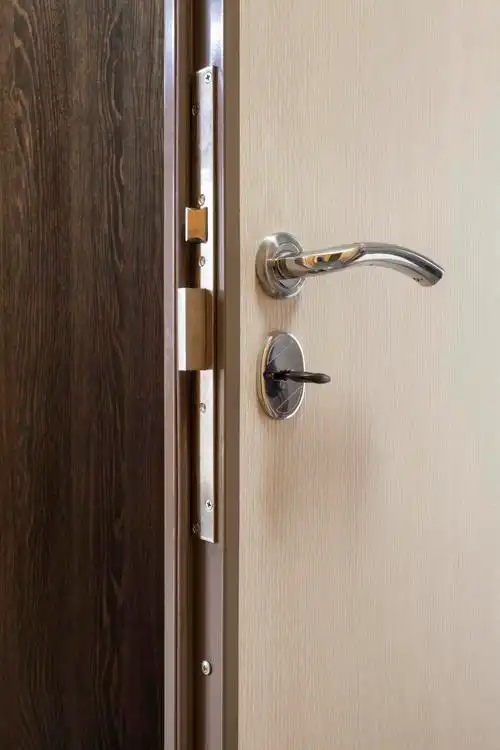 铁门锁图片大全-铁门锁高清图片下载-觅知网