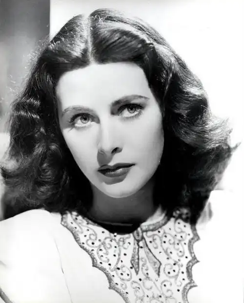 【图】世界最娇艳的女科学家[组图] - 图说海外