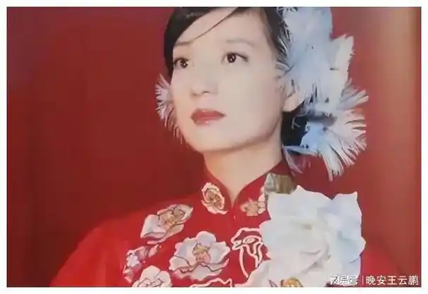 赵薇机场透露将回归,小燕子的"恶",真没人能治她吗|记者|林心如