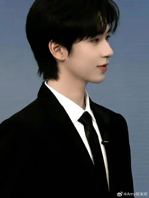 贺峻霖优质神仙壁纸大放送