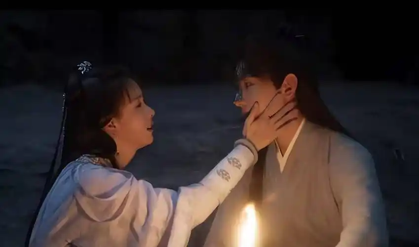 杨紫,成毅新剧打对台,从荧屏情侣变对手,映射出演员的转型野心