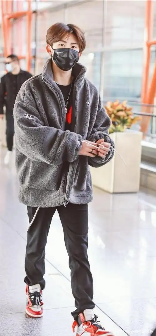 拒绝千遍一律,宝藏男孩小鬼王琳凯,冬季穿搭指南