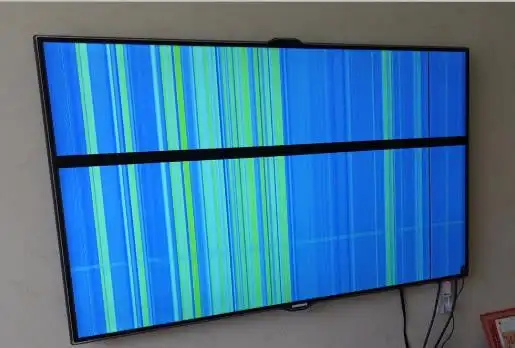 1,电视信号源或节目源故障,导致出现多条横纹;可以检查信号源的连接