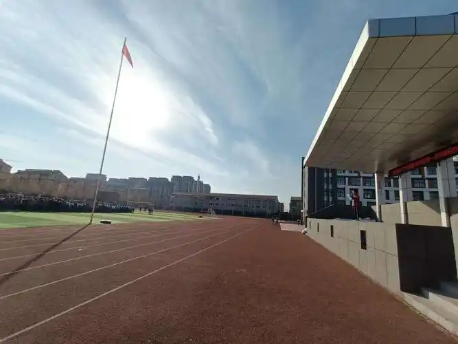 单县创新路中学"知诚信,讲诚信,做一名讲诚信的中学生"主题升旗仪式