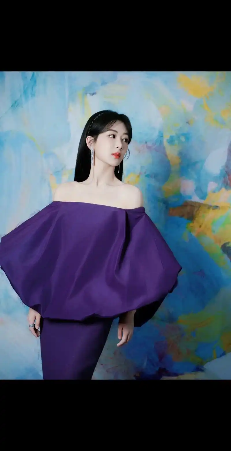 杨紫 #杨紫紫色礼服造型太美 #精致优雅 2023年的努力 - 抖音