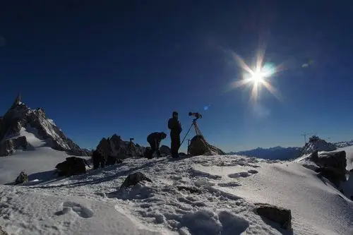 这张3650亿像素照片面积相当于一个足球场