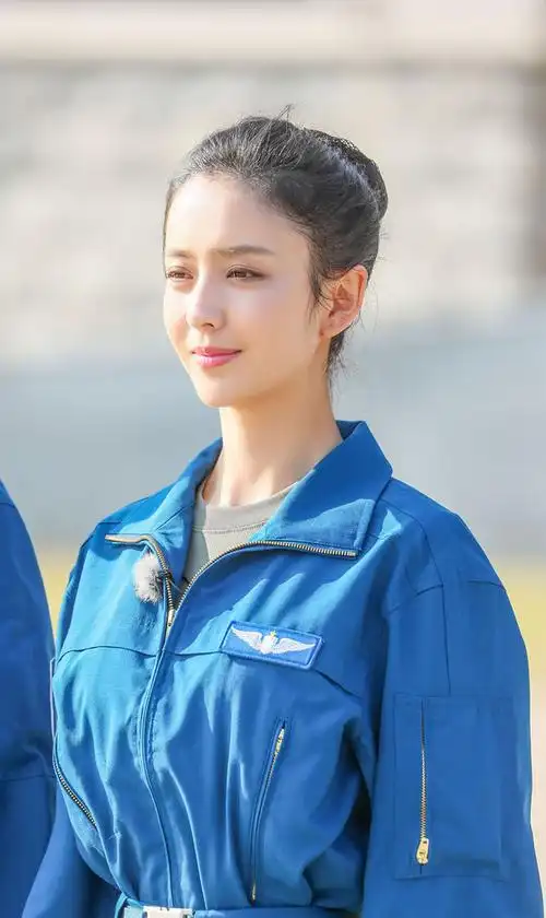 真正男子汉,真正的素颜女神丫丫佟丽娅