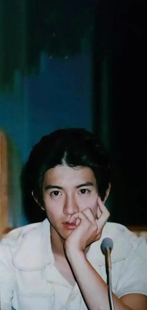 颜值巅峰时期的木村拓哉,到底有多帅?_网易订阅