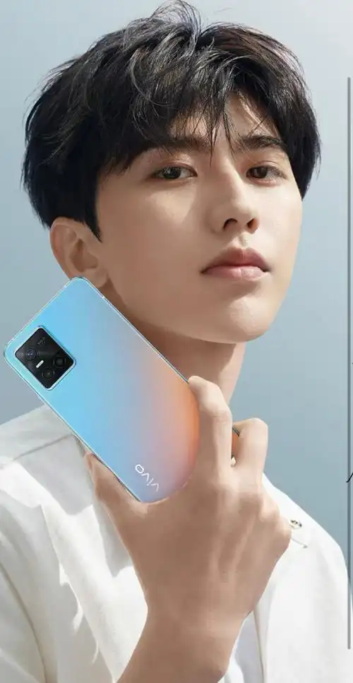 蔡徐坤vivo s10系列代言人