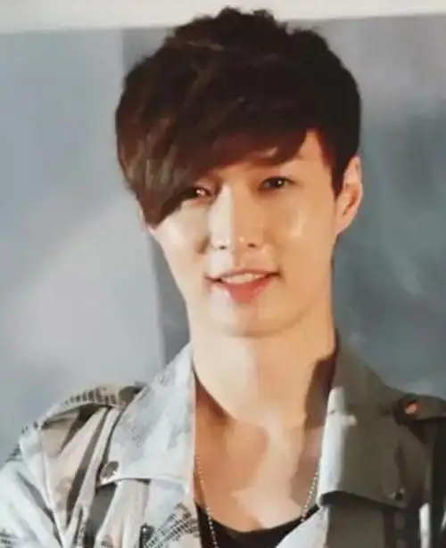 颜值不如鹿晗,家境不如黄子韬,张艺兴凭啥可以成为顶流