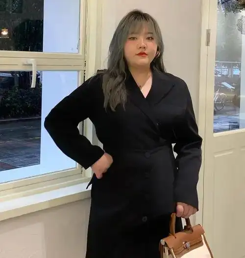 胖女孩最关心的显瘦穿法,150斤女生的时髦搭配示范,上身瘦十斤