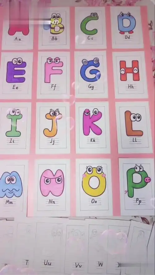 给孩子做的卡通版英文字母卡片是不是很可爱呀?明天继续涂完剩下的那
