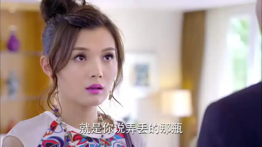 爱来的刚好珊珊的香水不见清苓撞倒雪晴又被天朗纠缠