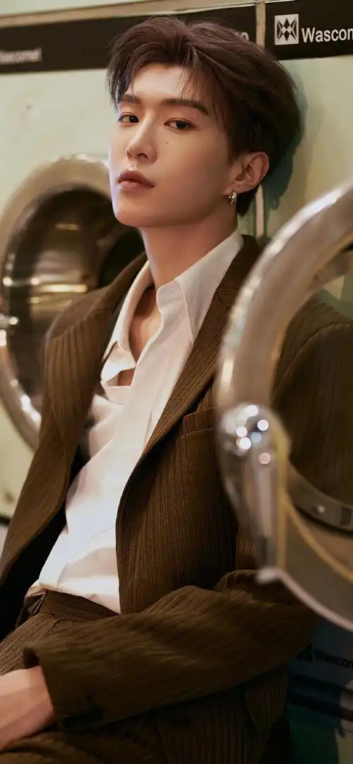 范丞丞帅哥写真手机壁纸