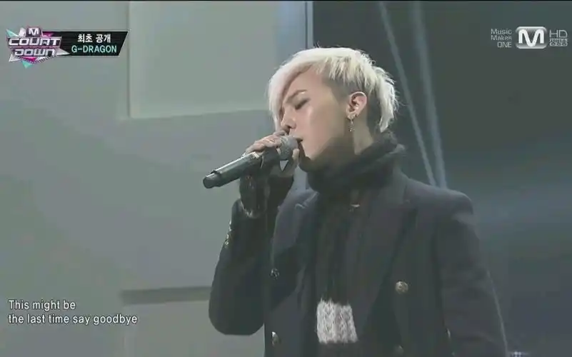 【权志龙】都来看王子唱歌《window》131107 m!