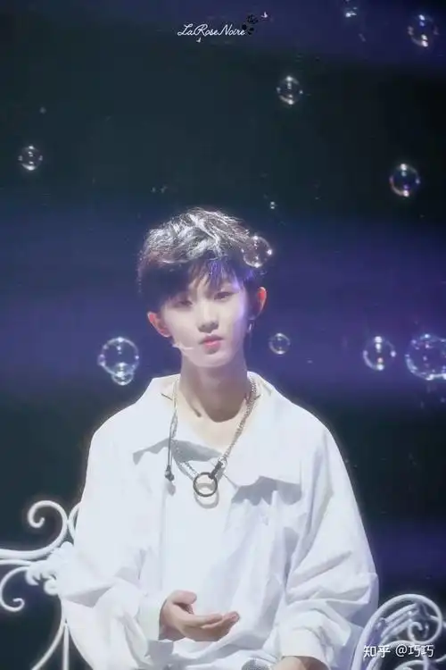 时代少年团的马嘉祺真的好丑,爱豆怎么能这么丑啊?