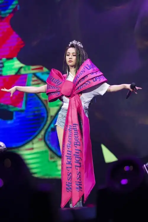 蔡依林play世界巡演记录,大尺度造型让人脸红心跳 - 第二性 play演唱