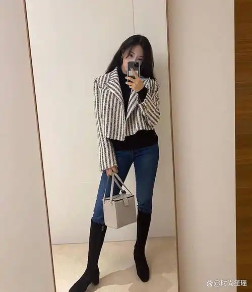 一说到跟着韩国女星学穿搭,很多人都会立马想到金泫雅,jennie,李宣美