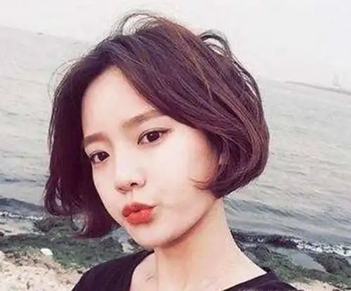 无刘海短发图片