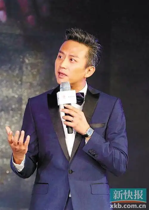 邓超站台宣传"明星大咖台"