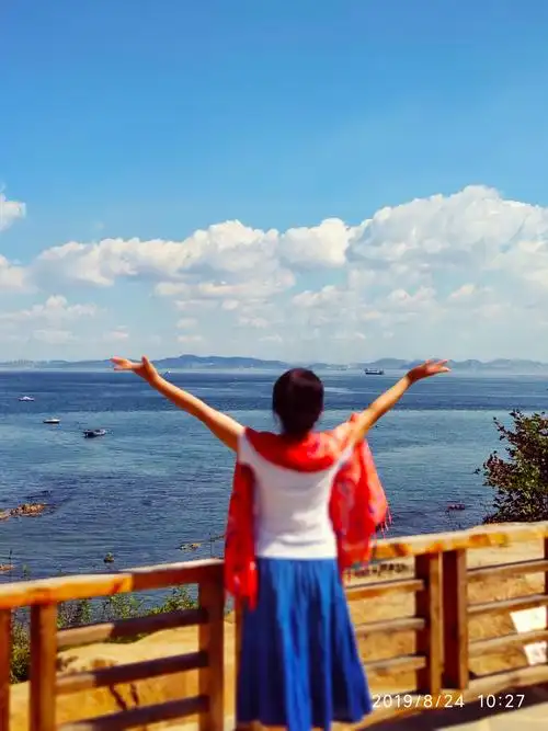 仰望蓝天 心有所悟作者 野夫