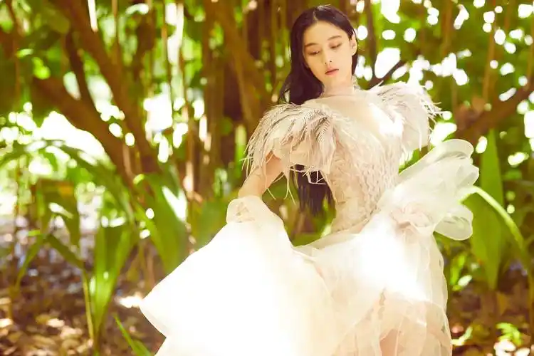 36岁张馨予自曝患上皮炎!