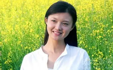 不过今年的傅晶都已经40岁了,她结婚了吗老公是谁?