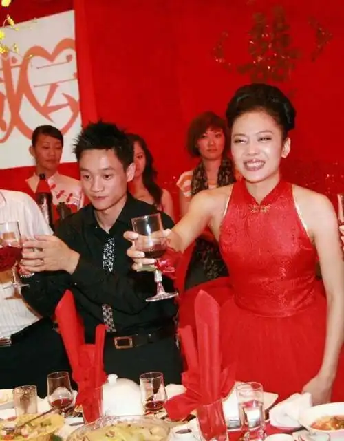 网易首页>网易号>正文申请入驻>那时候,王媞出门开