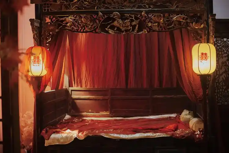 有幸去年和朋友去翻拍致敬了这部经典电视剧!希望勾起回忆也喜欢!